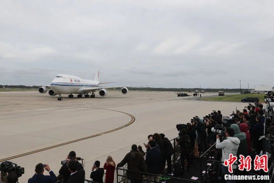 习近平抵达美国首都华盛顿（高清大图+现场视频）